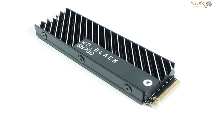 WD Black SN750(ヒートシンク付き・写真)
