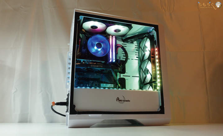 Astromeda（White）をレビュー（PCケースのLED機能）