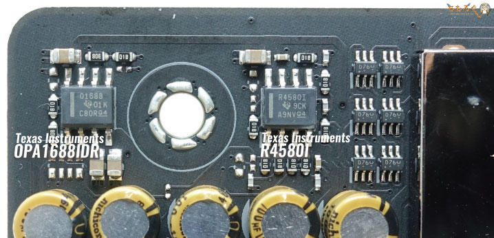ASUS ROG STRIX B550-E GAMINGをレビュー：基板とコンポーネント（部品）