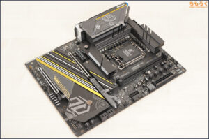 ASRock Z890 Taichi OCFの写真