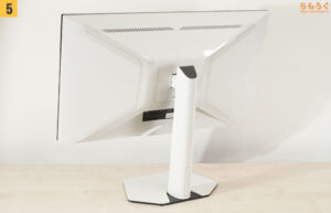 TCL 32R84 レビュー（組み立て）