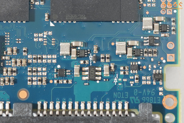 Crucial BX500 2025 分解 PMIC