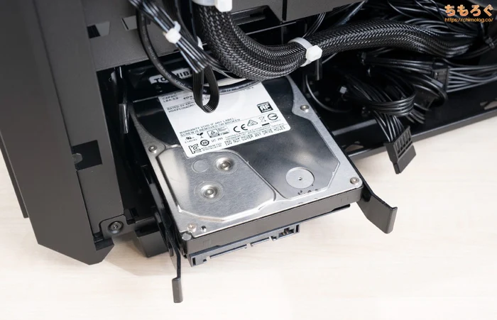 ツクモ G-GEARのSATA SSDの増設