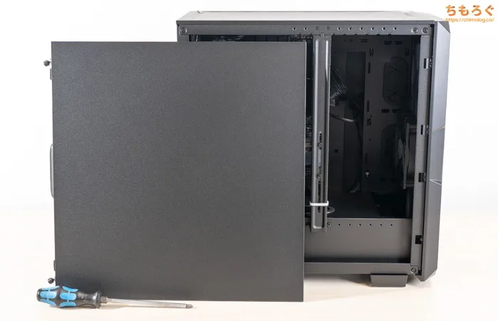 ツクモ G-GEAR（9800X3D）をレビュー（ケースを開けて中身を見る）