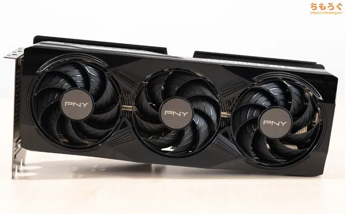 PNY RTX 5070 Ti Overclocked Triple Fan(写真)