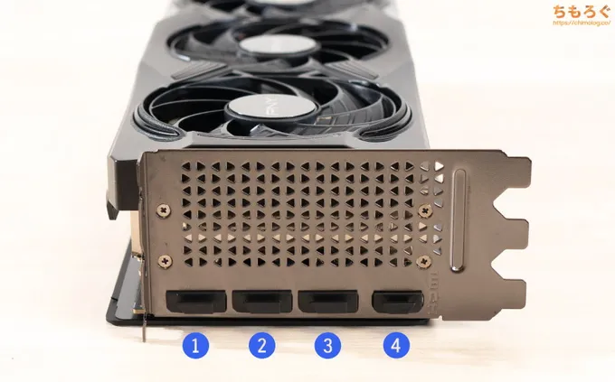 PNY RTX 5070 Ti Overclocked Triple Fan(写真)