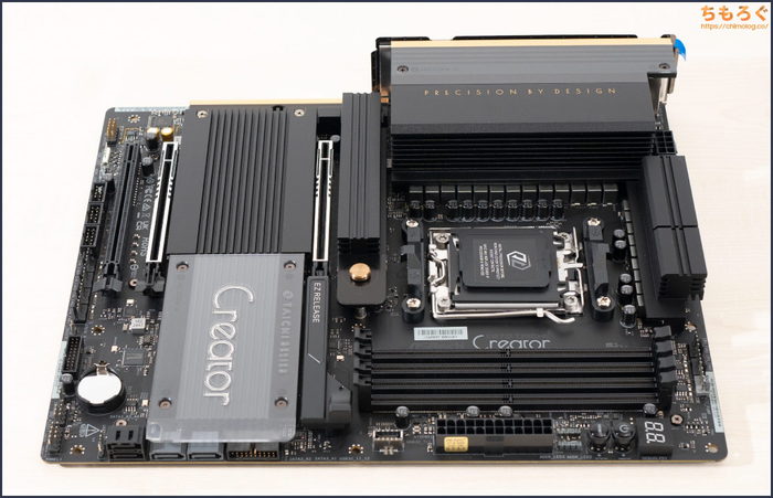 ASRock X870 Taichi Creatorの写真