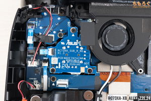 ASUS ROG Xbox Ally X 分解 写真