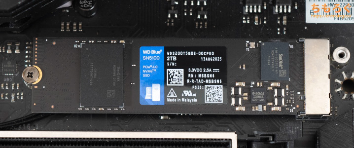 WD Blue SN5100 取り付け写真