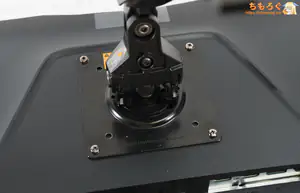 DELL SE2426HGレビュー(モニターアーム 付けてみた)